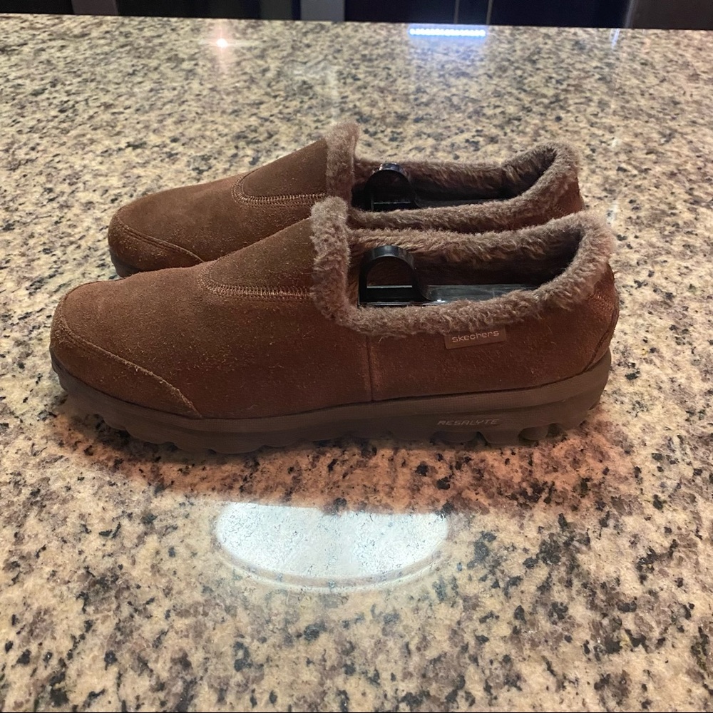 SKECHERS Go Walk Toasty Brown Suede Comfort Slip-On Shoes Women's 9M 13822